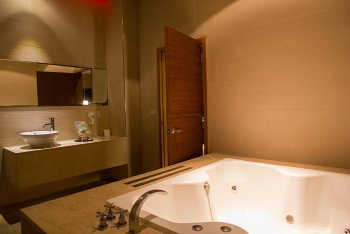 Lu Kang Villa Spa Lukang Exterior photo